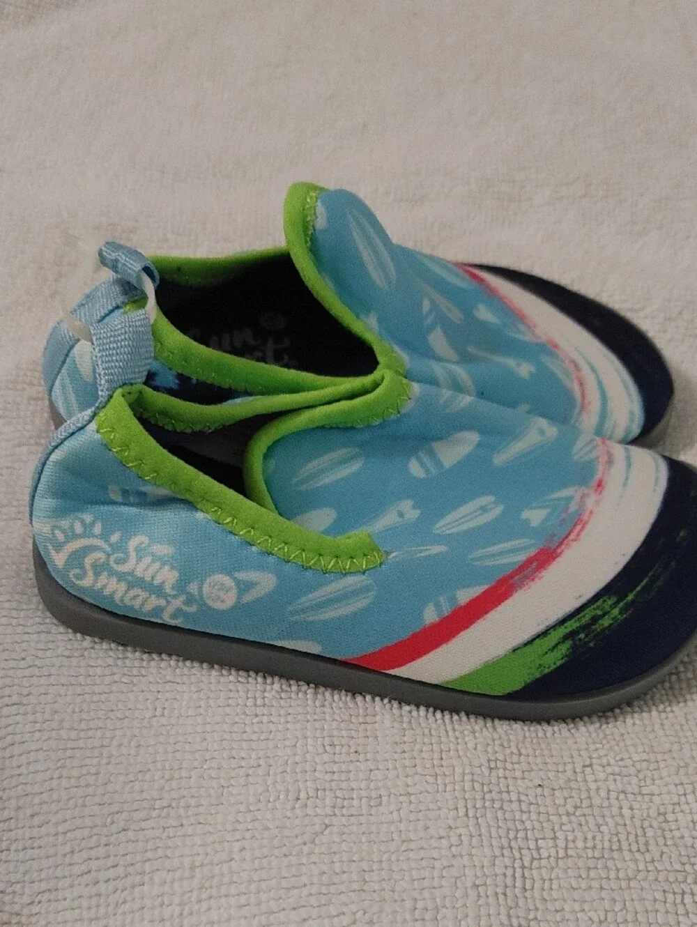 Agua Sun Smart Kids Blue Surf-Print Water Shoes